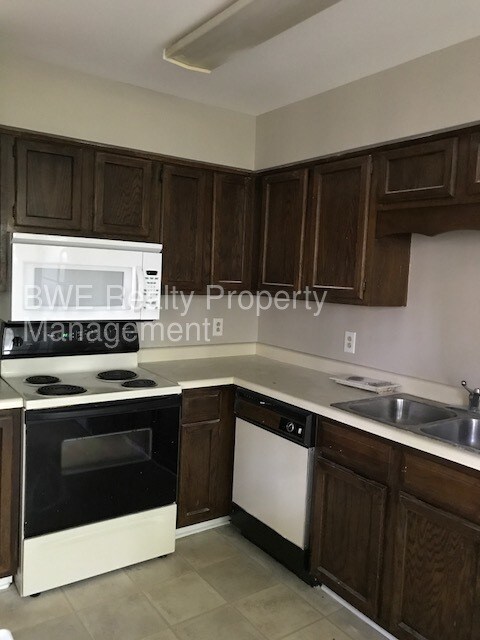 Building Photo - 2 bedroom Townhome in Bell Forge Condo's