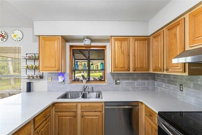 Building Photo - 17877 C R 378