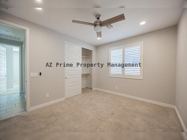 Building Photo - 2612 W Perola Dr