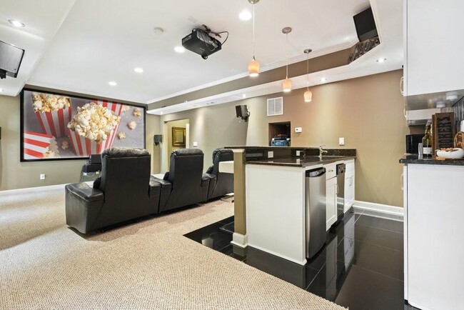 Building Photo - 3888 Fairhill Point