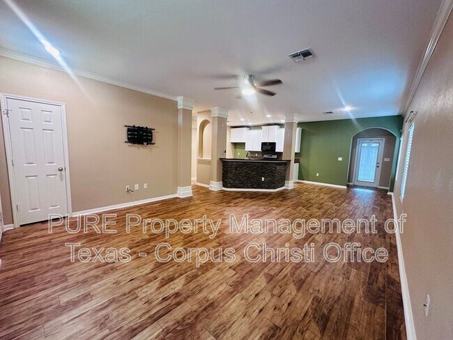 Building Photo - 6017 Tapestry Dr