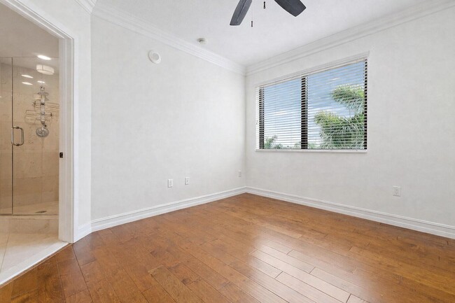 Building Photo - 3620 Gardens Pkwy