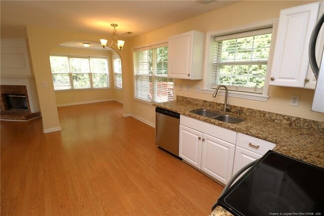 Building Photo - 1103 Haventree Rd