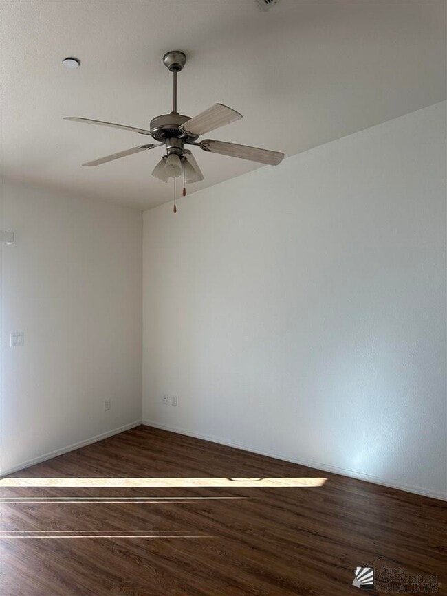 Building Photo - 3182 S Ragen Dr
