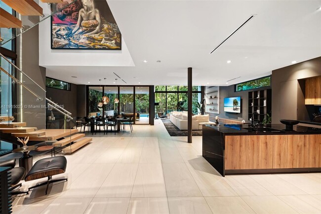 Building Photo - 77 SW 18th Terrace