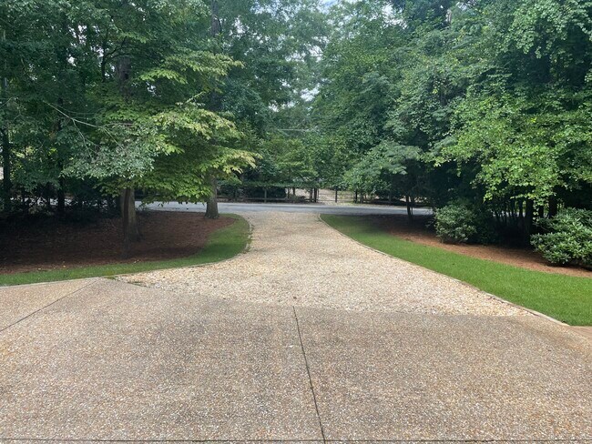 Primary Photo - 1410 Old Riverside Rd