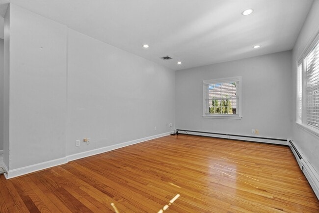 Building Photo - 1251 Randolph Ave