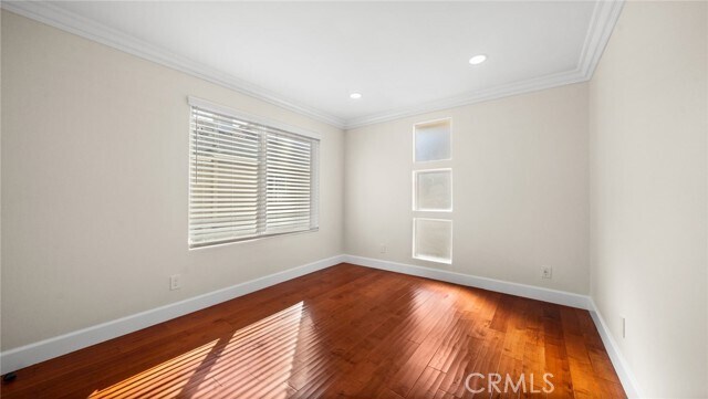 Building Photo - 521 Avenue C