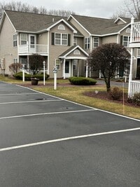 Building Photo - 55 Elderberry Ct