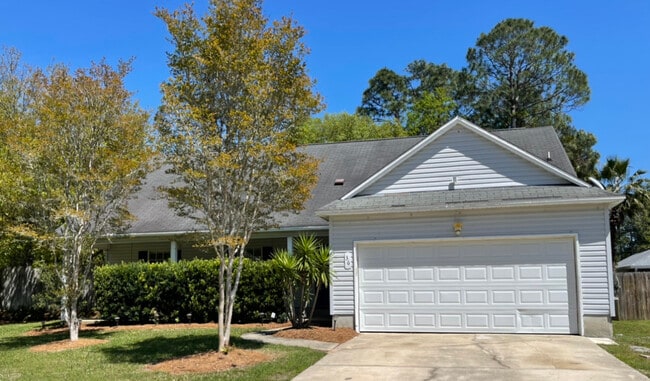 Building Photo - 36 Creek Ct