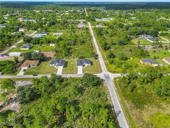 Building Photo - 100 W 11th St