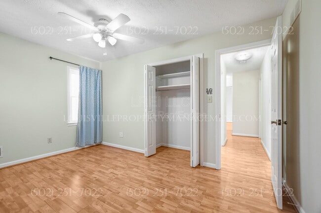 Building Photo - 3609 Locust Cir E