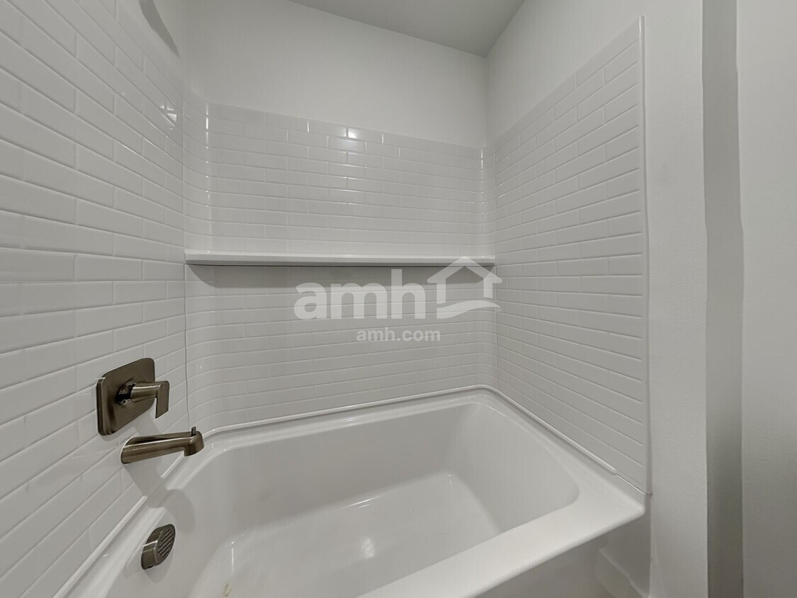 Building Photo - 8007 Katriel Ct SW