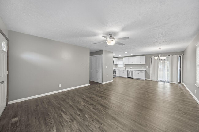 Building Photo - 746 Lancaster Ave