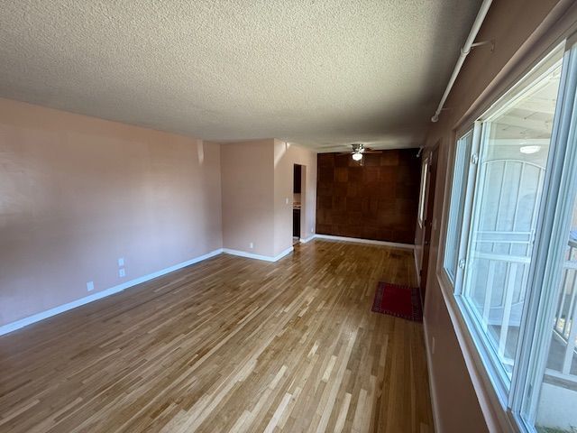 Building Photo - 930 Goldenrod St