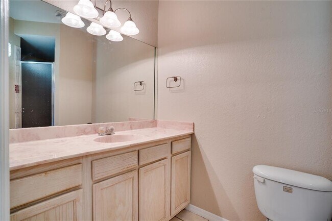 Building Photo - 5028 Sunridge Palms Dr