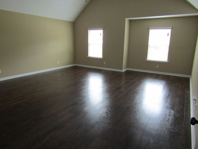 Building Photo - 908 Blane Ln