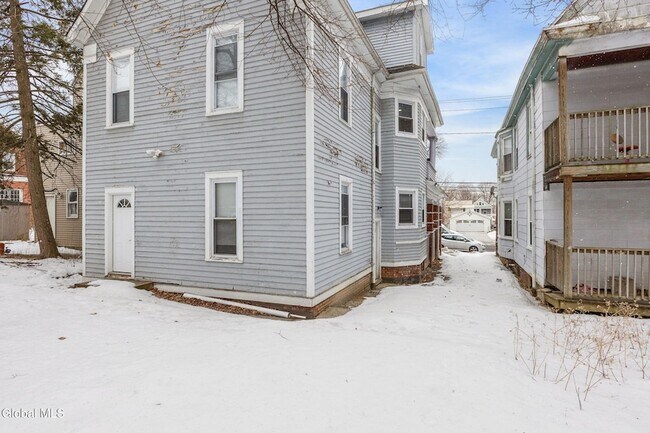 Building Photo - 2210 15th St