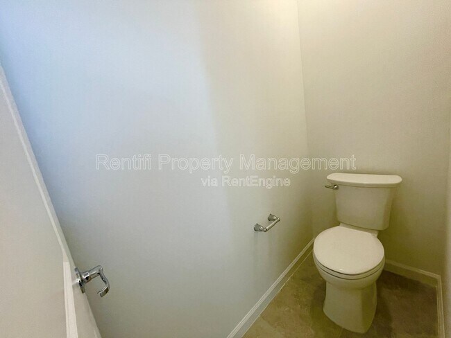 Building Photo - 1519 Lake Jessup Cir