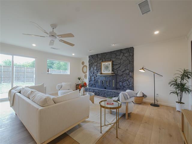 Building Photo - 312 W Little Creek Rd