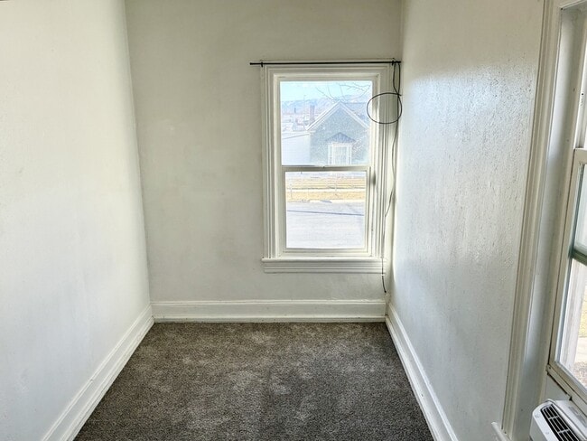 Building Photo - 343 S 100 E