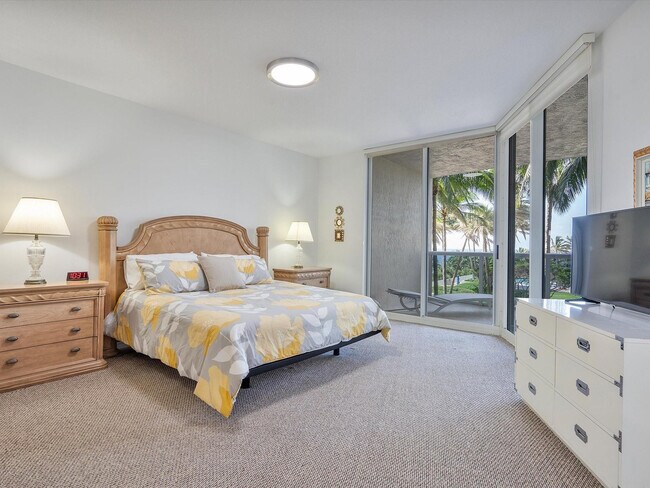 Building Photo - 3200 N Ocean Blvd