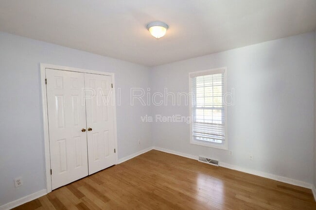 Building Photo - 10307 Redbridge Rd