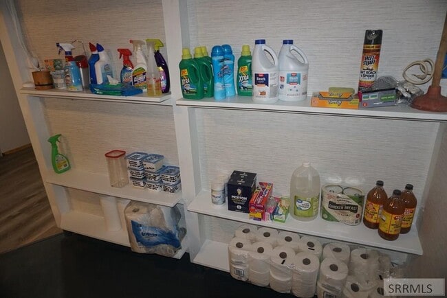 Building Photo - 613 Sykes Dr