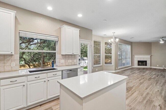 Building Photo - 3904 Arroyo Seco
