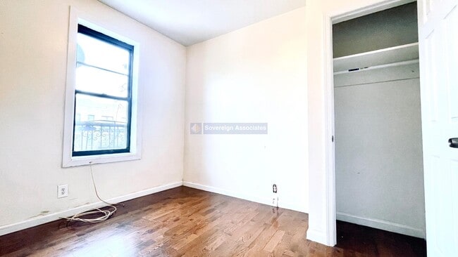 Floorplan - 530 Isham St