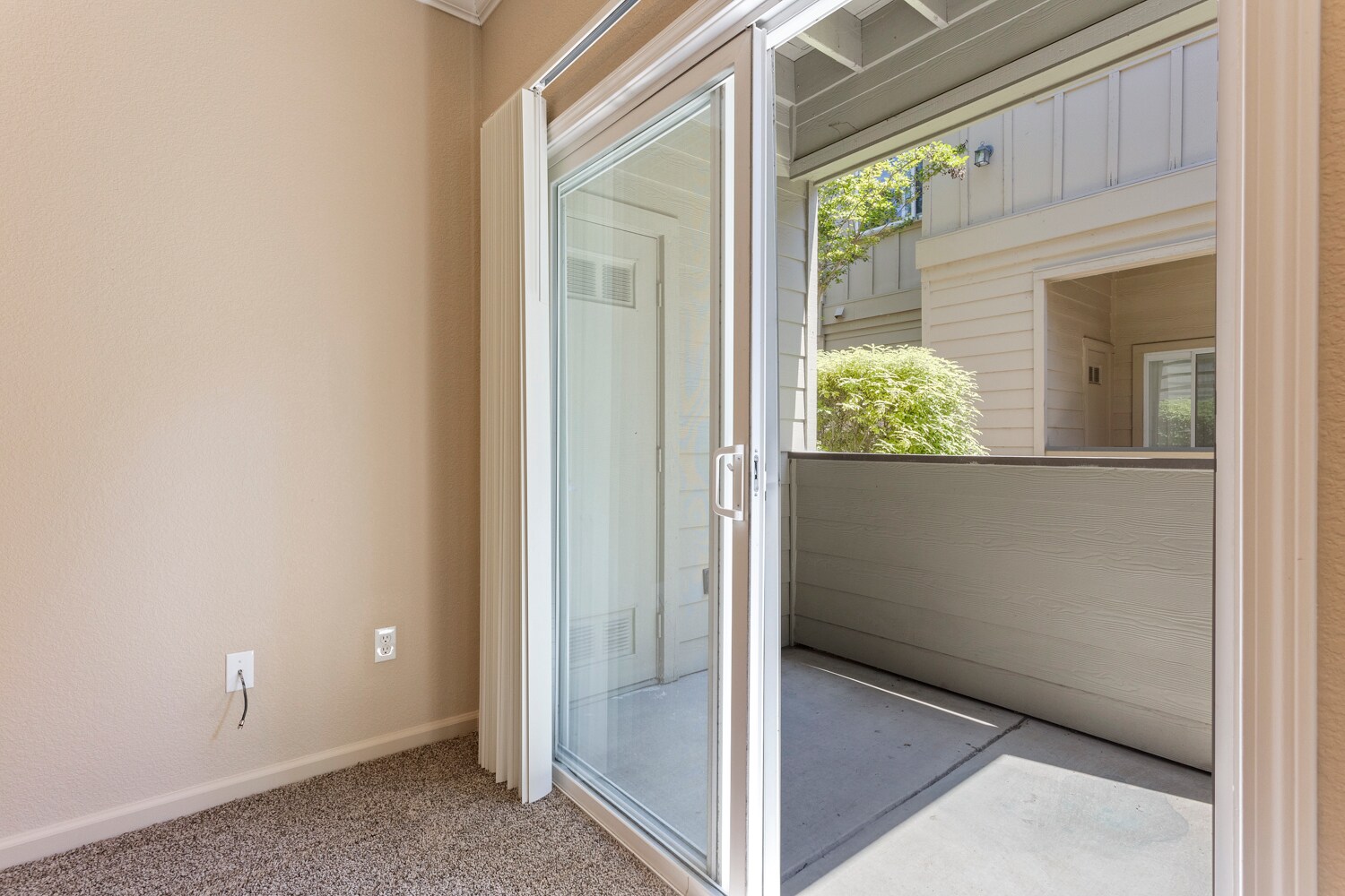 Building Photo - 8905 Davis Rd