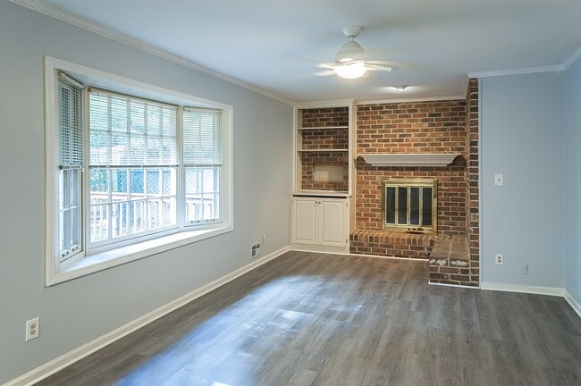 Building Photo - 4682 Sharon Valley Ct