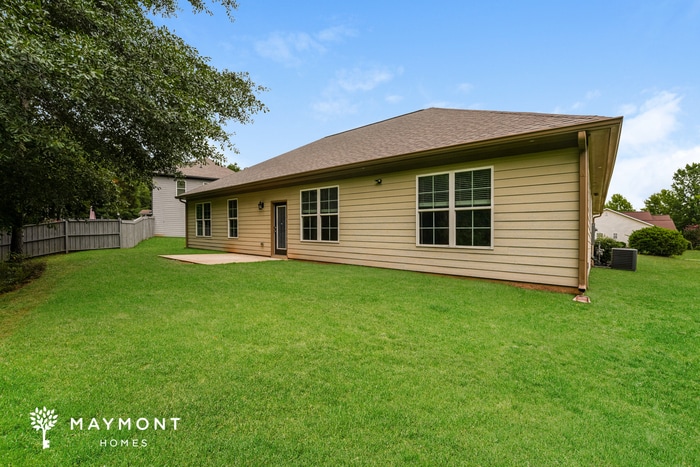 Building Photo - 30 Meadowbrook Ct