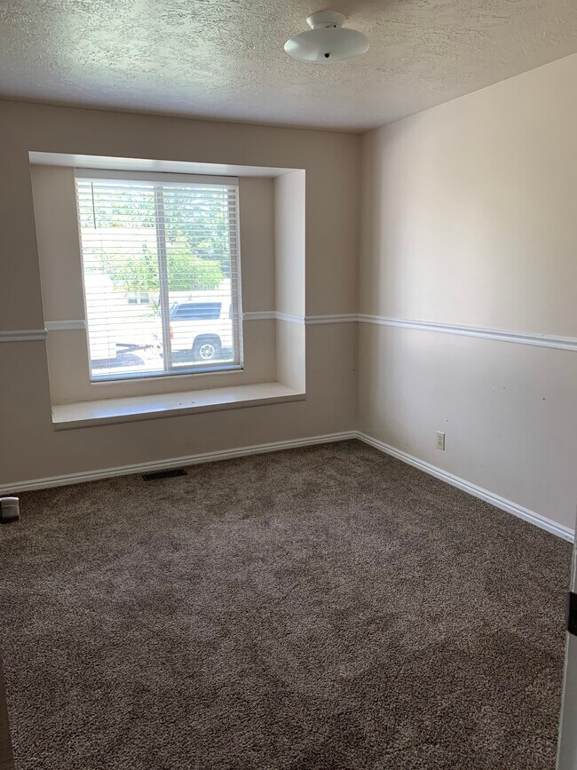 Building Photo - 4632 S 1025 W
