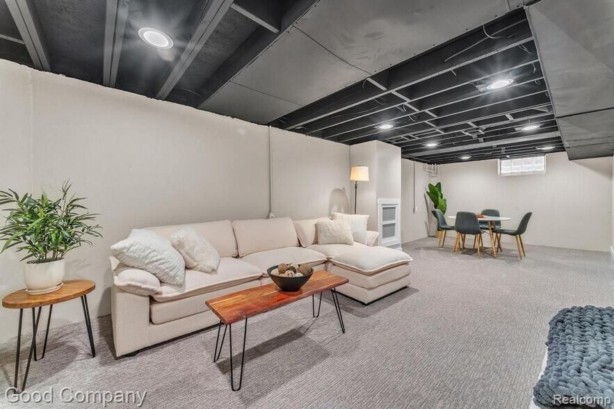 Building Photo - 3202 N Connecticut Ave