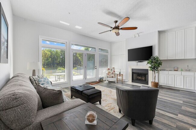 Building Photo - 1221 Tidewater Dr