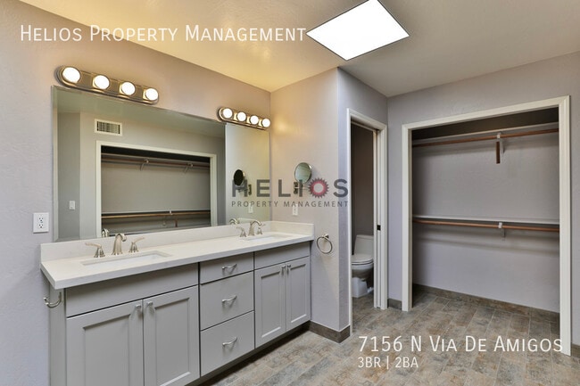 Building Photo - 7156 N Vía De Amigos