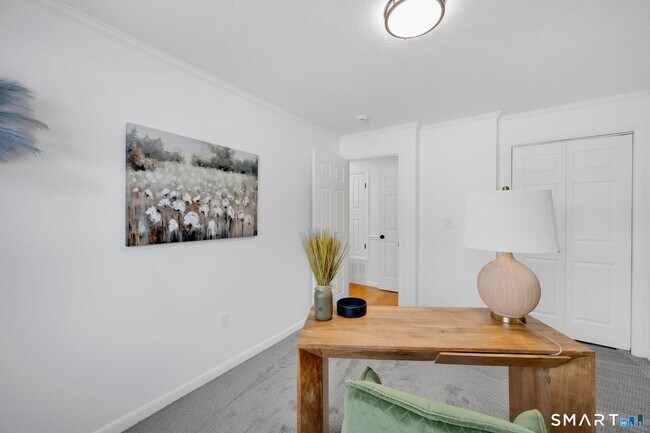 Building Photo - 78 Landing Cir