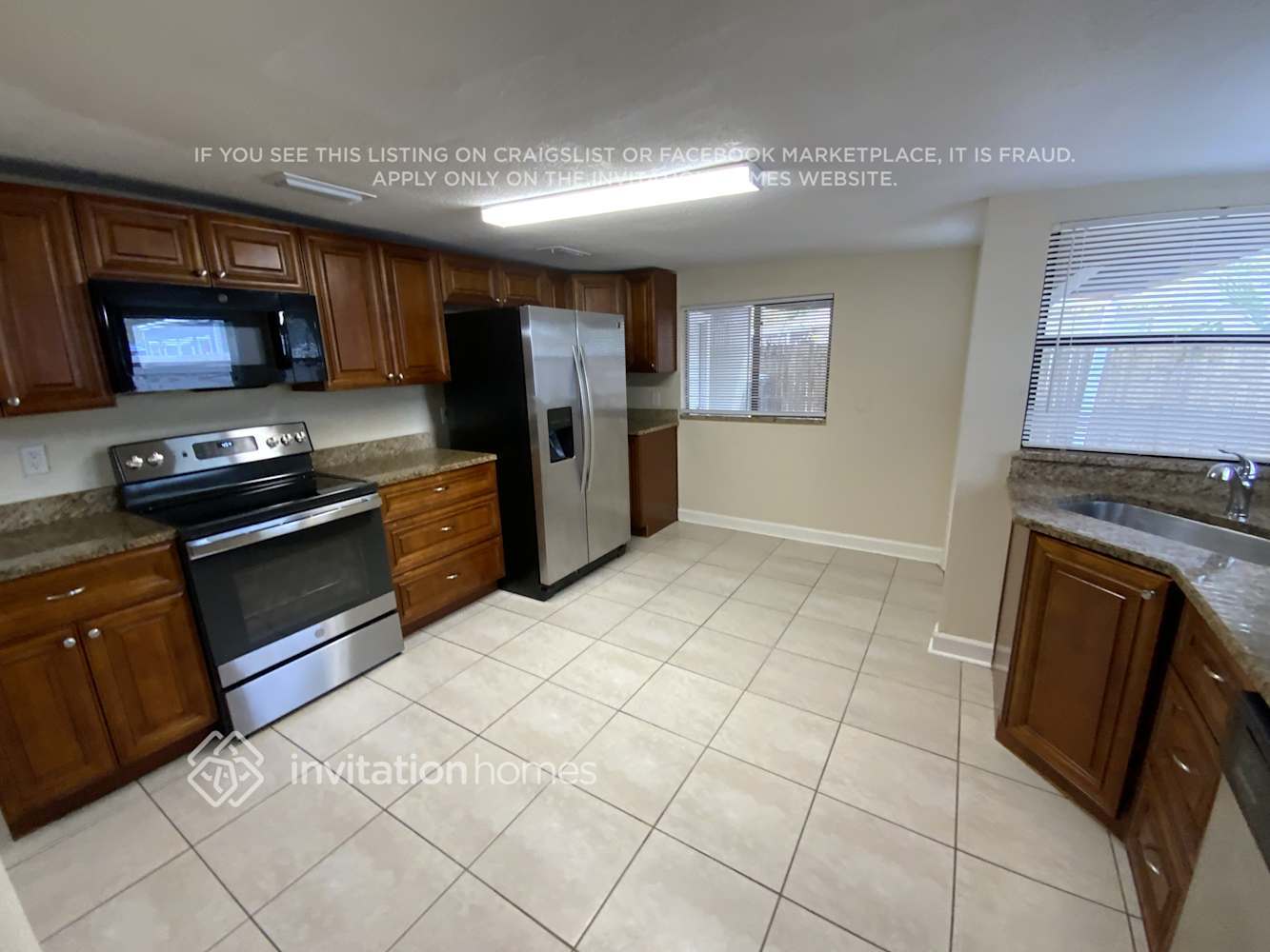 Building Photo - 2302 Carroll Grove Dr