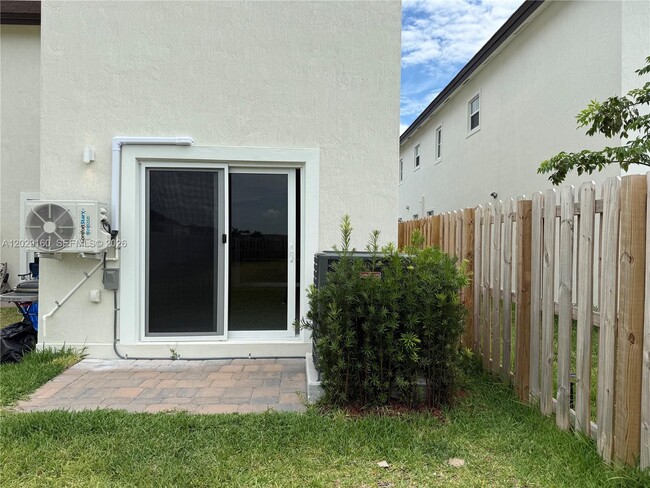 Building Photo - 13347 SW 274th St