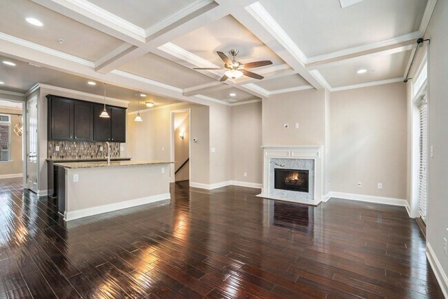 Building Photo - 612 Luckett Ct