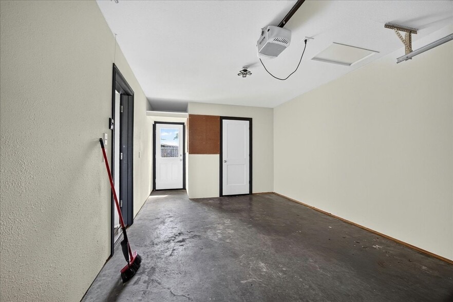 Building Photo - 2508 Purdue Cir