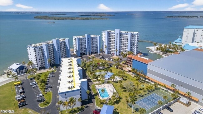 Building Photo - 15021 Punta Rassa Rd