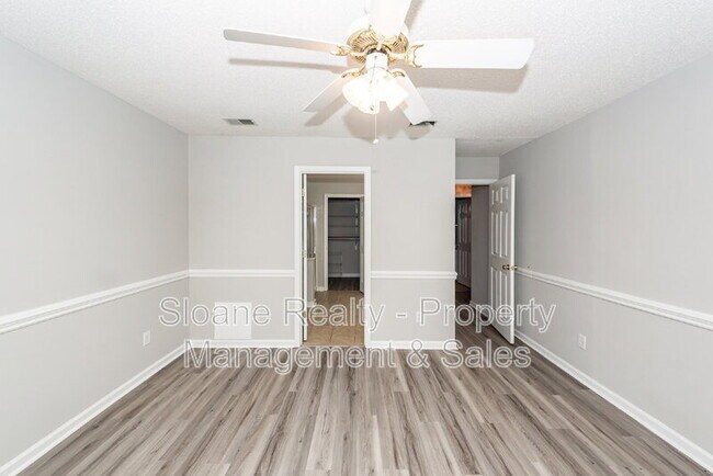 Building Photo - 458 Planters Trace Dr