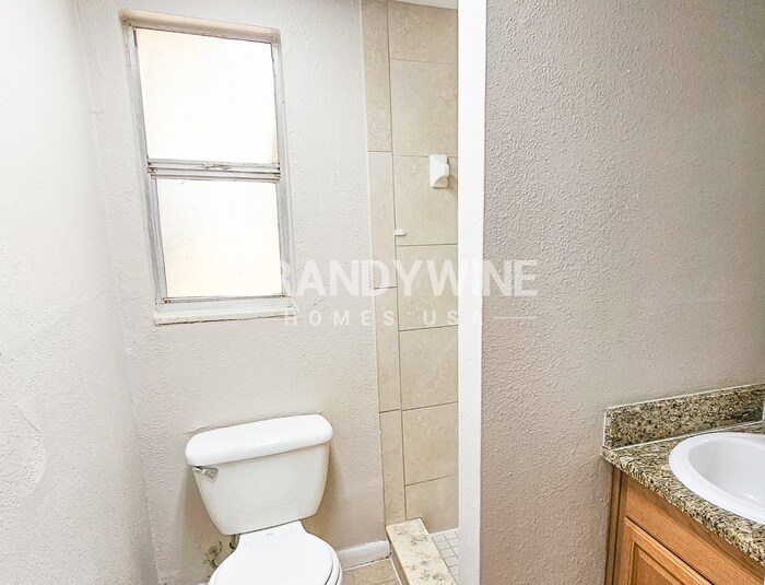 Building Photo - 121 Melanie Ln