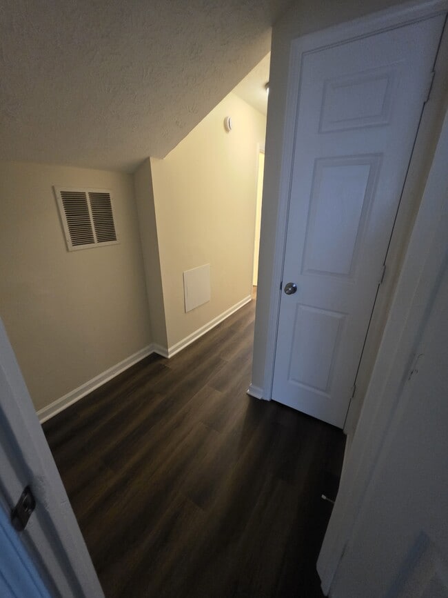 Building Photo - 4819 May Ridge Ln