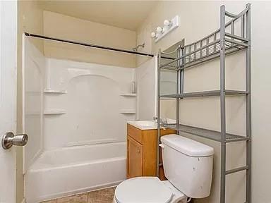 Building Photo - 141 Rosewood Dr