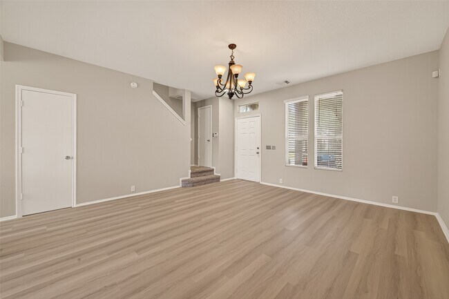 Building Photo - 16847 Mammoth Springs Dr