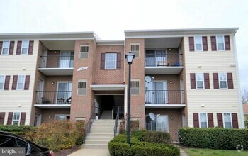 Building Photo - 14800 Rydell Rd