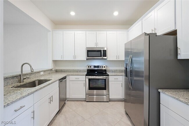 Building Photo - 14223 Pine Lodge Ln